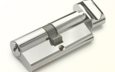 10 Must-Have Features in Commercial Door Hardware