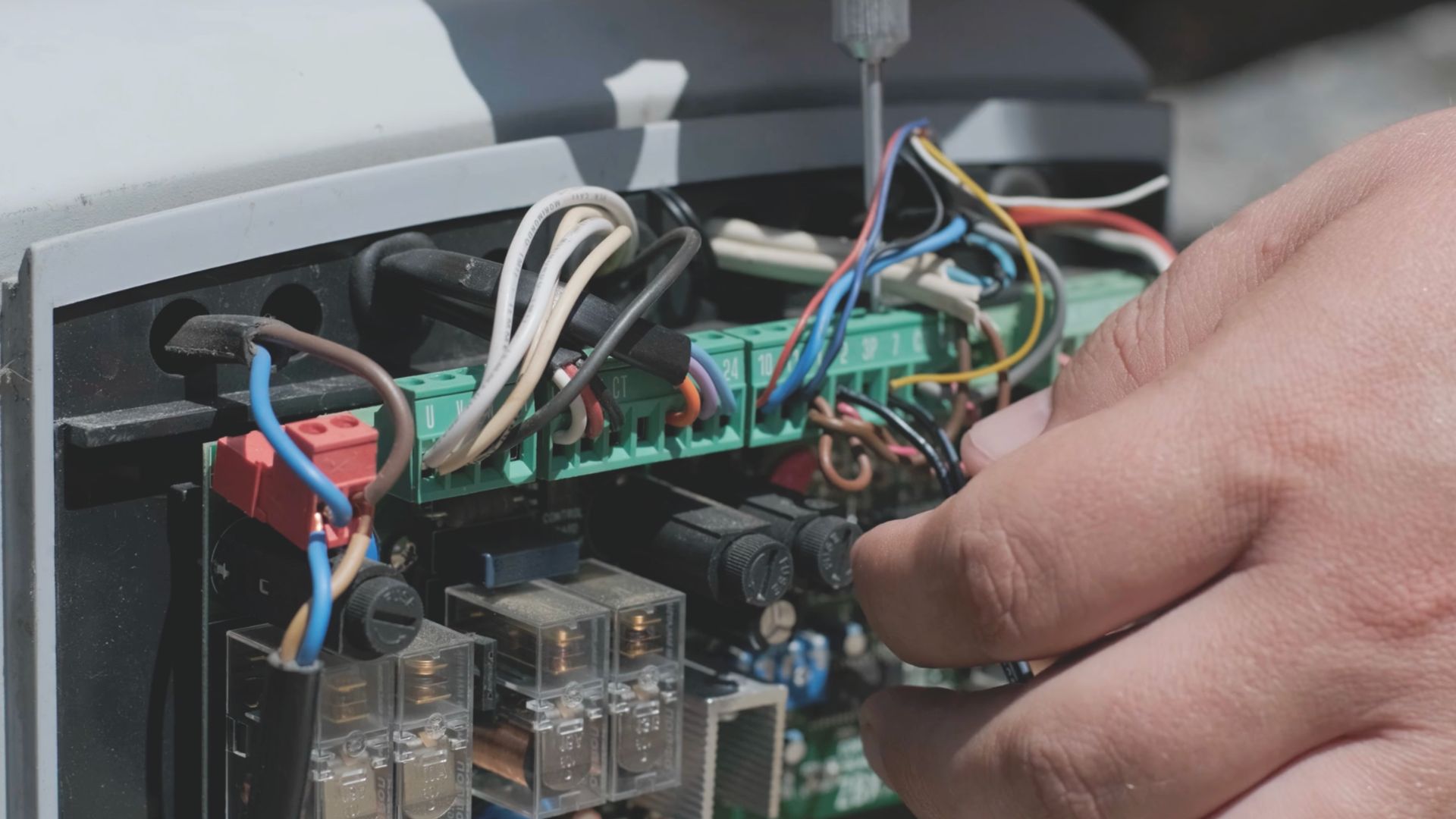 Priority Door Systems offers Professional Maintenance for Commercial Doors
